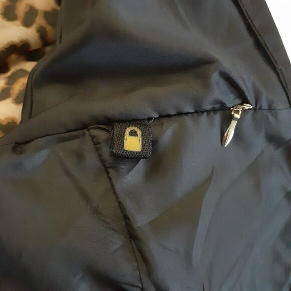 Calvin Klein Women's Black Down Feather Puffer Jacket Small - Picture 8 of 16